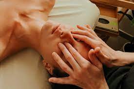 Masaż Kobido Kraków – masaż twarzy naturalny lifting